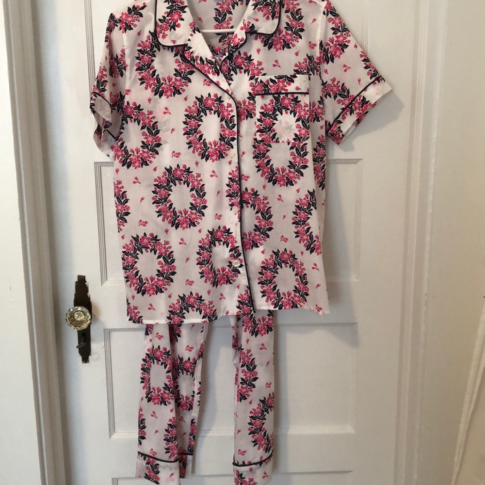 Draper James wreath pajama set